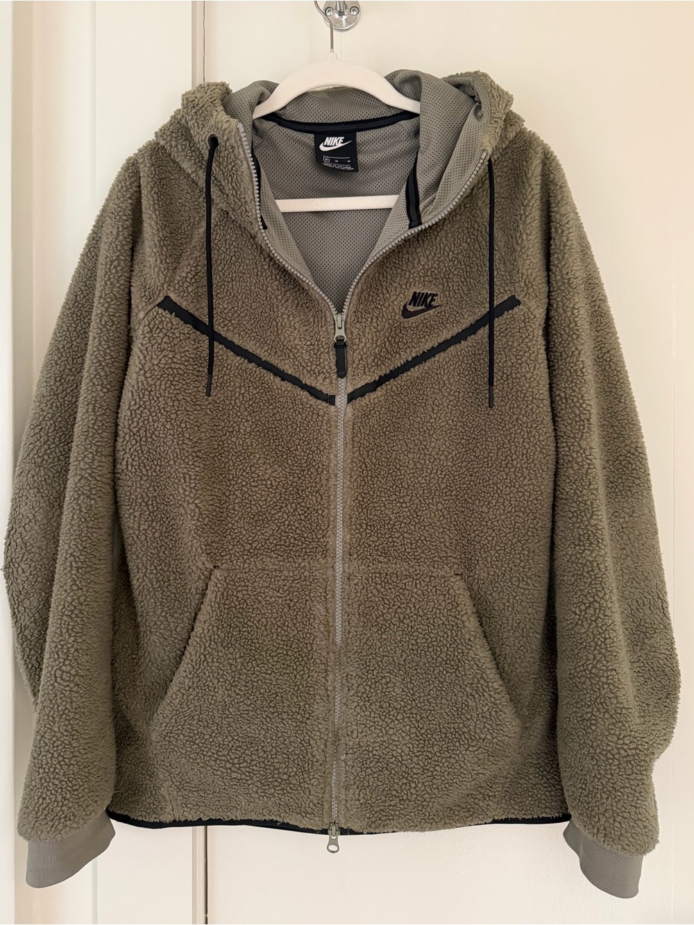 Nike Men’s Tech Fleece Windrunner Sherpa Hoodie, Olive Green, size M